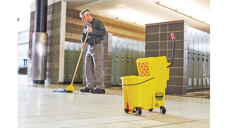 WAVEBRAKE® 35 QT SIDE PRESS BUCKET AND WRINGER, YELLOW