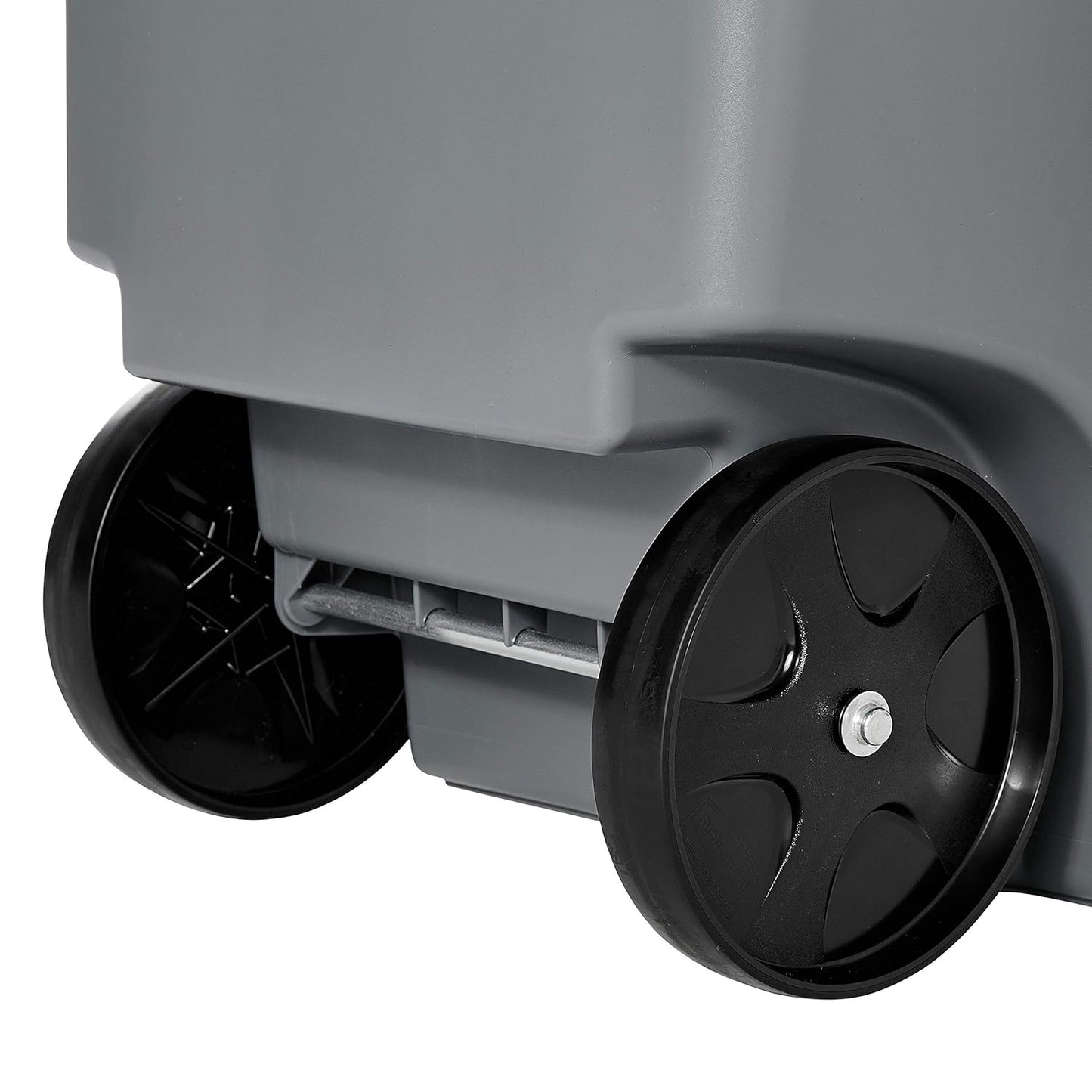 Rubbermaid Brute 65-Gal Trash Can with Wheels – Durable & Versatile