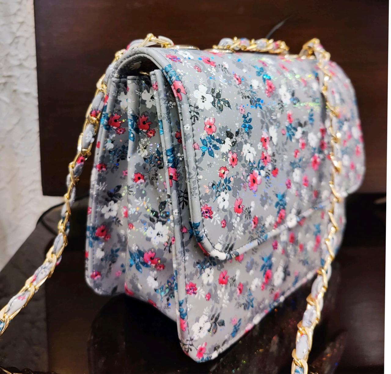 🌼 Trendy Floral Shoulder Bag with Gold Chain Strap