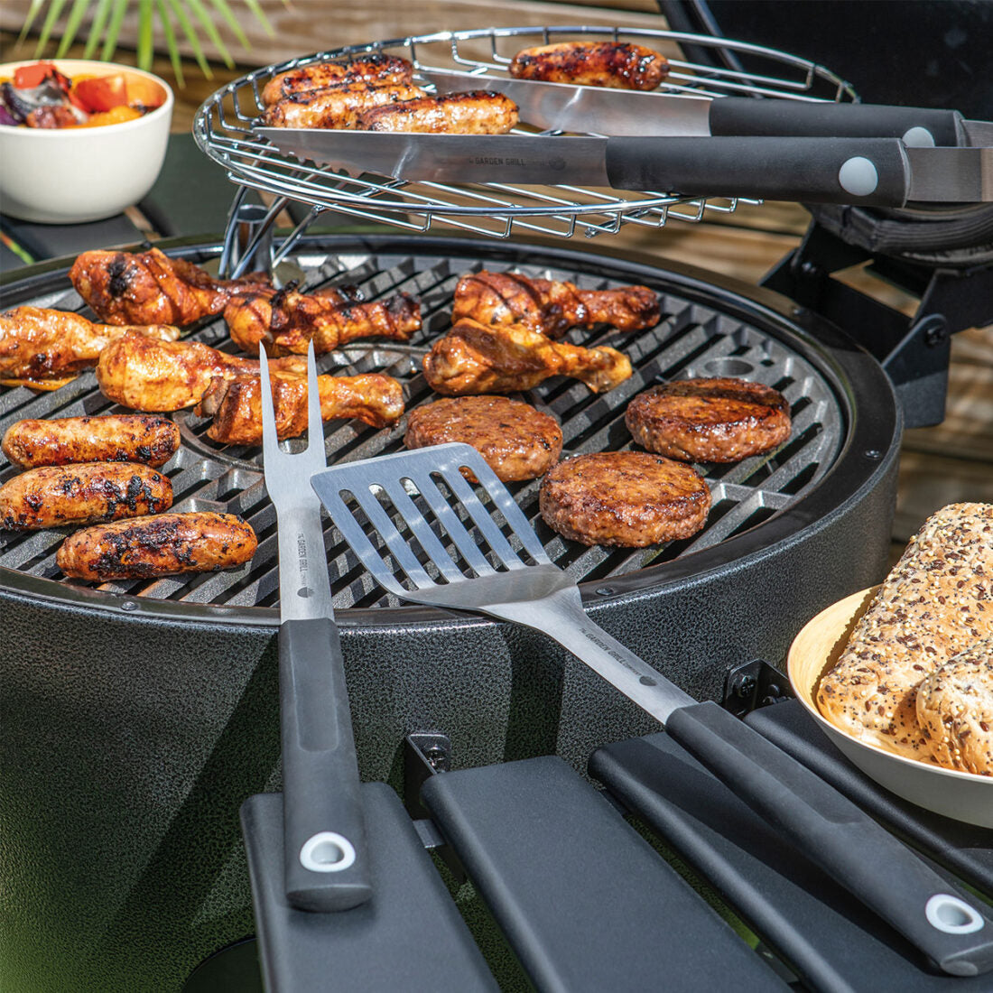 Essential BBQ Tools for Family Picnics