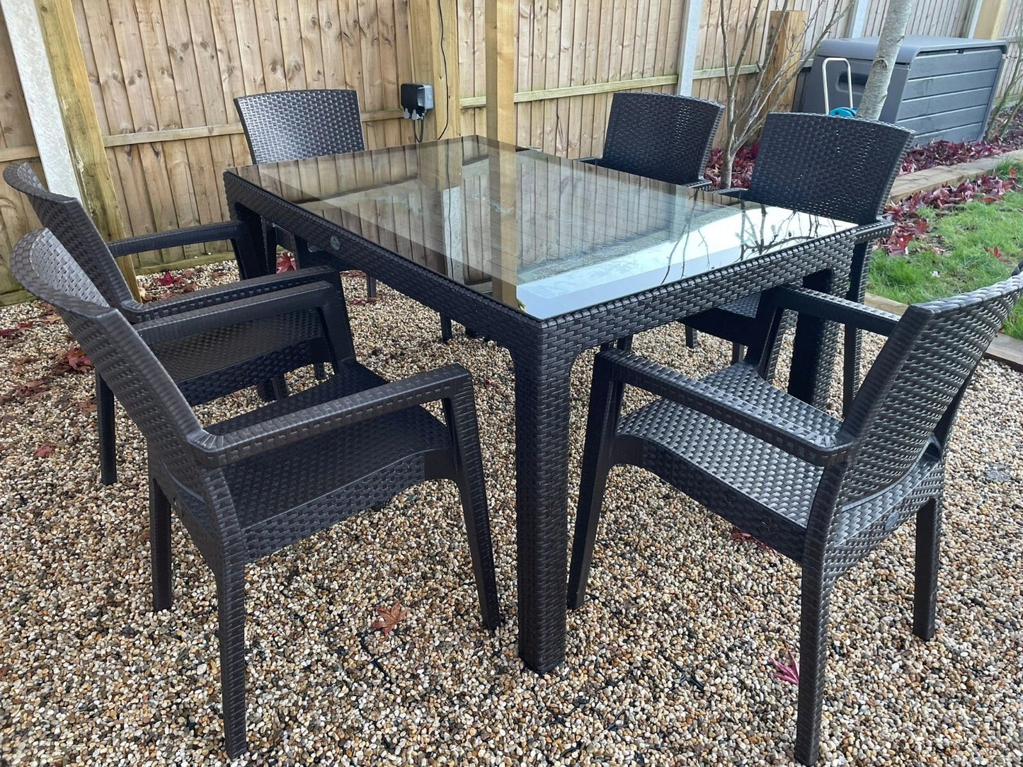 Rattan Effect Garden Furniture Set – Glass Top Dining Table 6 Stackable Chairs