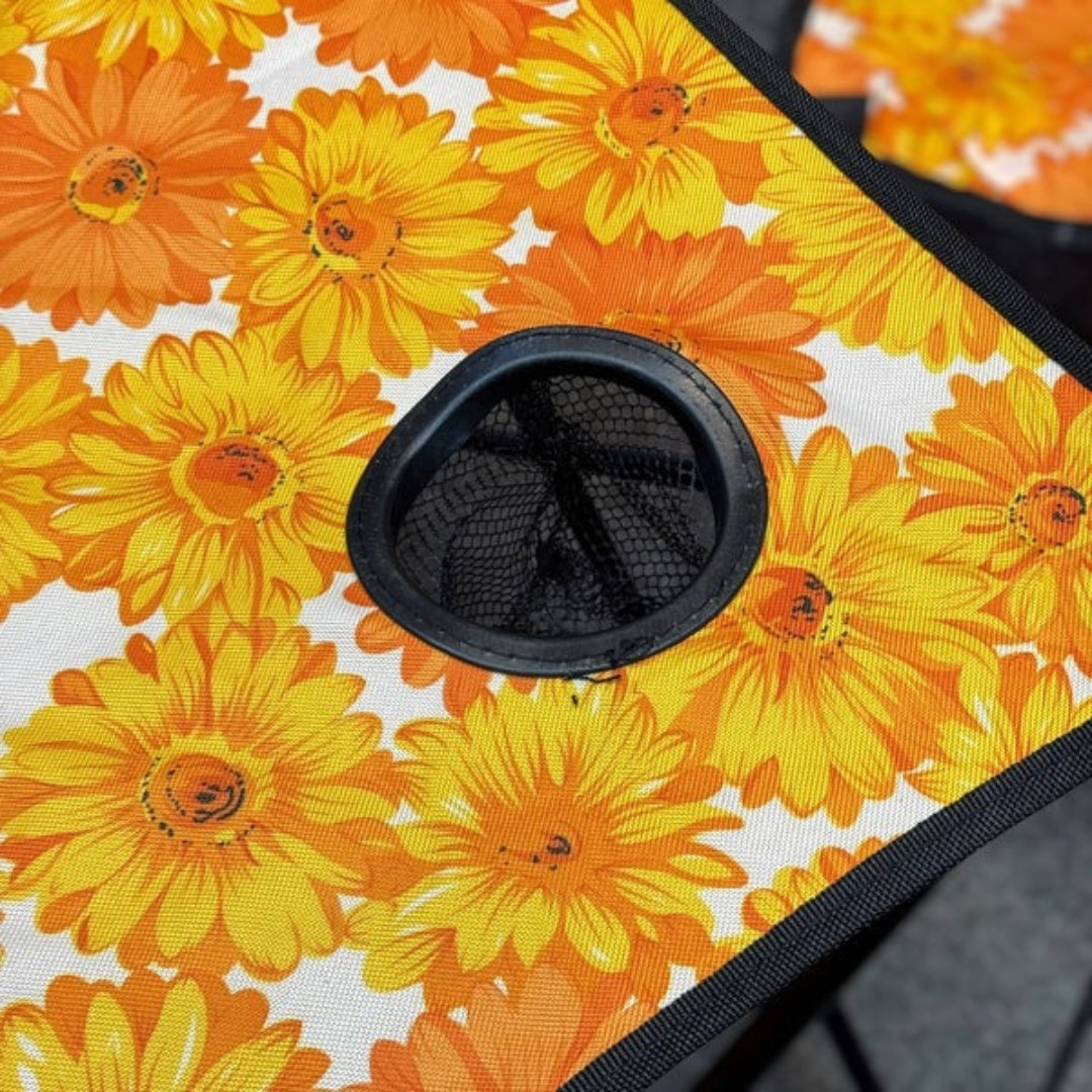 Foldable Outdoor table with 2 chairs